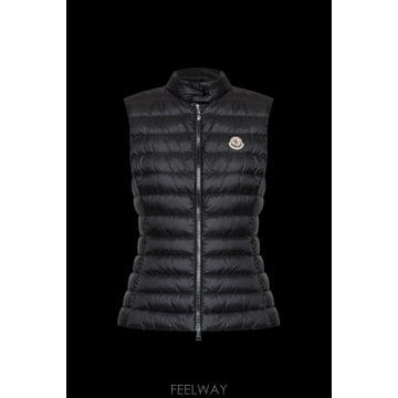 Moncler 26SS Moncler Igens �ٿ� ����Ʈ K20931A00091597YF999 TP57290673526SS Moncler Igens �ٿ� ����Ʈ K20931A00091597YF999 TP