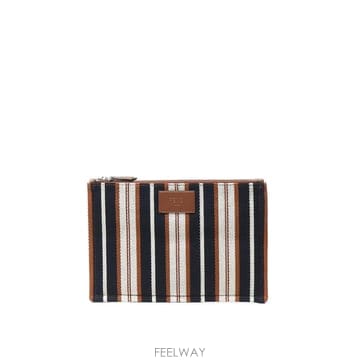 FENDI 25FW Fendi Signature Striped �̵�� Flat Ŭ��ġ 7N0158AUGXF1SCR TP25FW Fendi Signature Striped �̵�� Flat Ŭ��ġ 7N0158