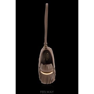 TODS TOD S ���� shaped pendant XAWCFLX2400ROR0S818 TP574703136TOD S ���� shaped pendant XAWCFLX2400ROR0S818 TP574703