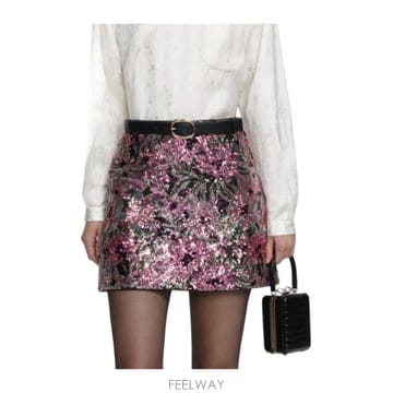 셀프포트레이트 시퀸 벨트 미니 스커트 블랙