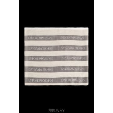 Armani 26SS �������� �Ƹ����� ��ī�� with a striped pattern EW004578AF25414F8126SS �������� �Ƹ����� ��ī�� with a striped pattern E