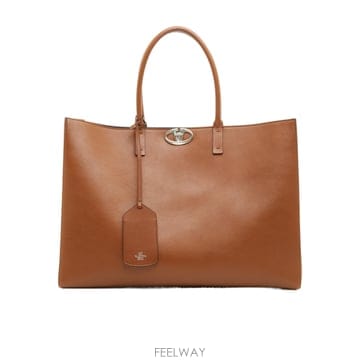 Valentino 25SS Valentino ���� �ڵ�� YB0C93ZZAN58 TP57707181625SS Valentino ���� �ڵ�� YB0C93ZZAN58 TP577071816