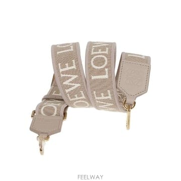 Loewe Loewe �ΰ� ������ �� ��Ʈ�� C073T87X01 2150 TP979466008Loewe �ΰ� ������ �� ��Ʈ�� C073T87X01 2150 TP97946600
