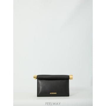 Jacquemus 26FW ��ũ���� Ŭ��ġ �Ŀ�ġ BAW00472 BLACK26FW ��ũ���� Ŭ��ġ �Ŀ�ġ BAW00472 BLACK