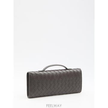 Bottega Veneta 26FW ���װ�����Ÿ Ŭ��ġ �Ŀ�ġ 741511 BROWN26FW ���װ�����Ÿ Ŭ��ġ �Ŀ�ġ 741511 BROWN