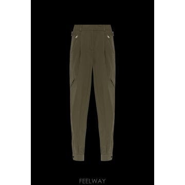 Givenchy 26SS Givenchy Pleated trousers BW518X164D305 TP57850930826SS Givenchy Pleated trousers BW518X164D305 TP5785093