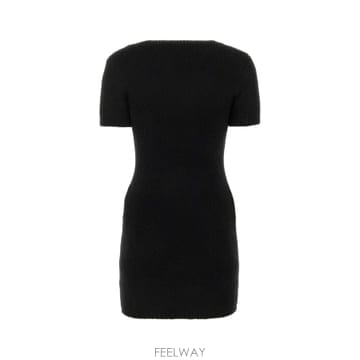 Alexander Wang 24SS �˷������ �巹�� 1KC4231015001 TP57182244724SS �˷������ �巹�� 1KC4231015001 TP571822447