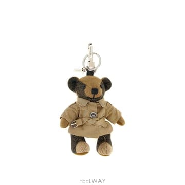 Burberry 26FW Burberry Thomas Ʈ��ġ ���� Charm 8124873 TP57337717826FW Burberry Thomas Ʈ��ġ ���� Charm 8124873 TP57337