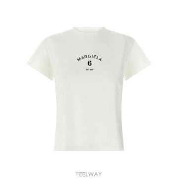 Maison Margiela 26SS �������������� Off ȭ��Ʈ ��ư ���� T ���� with numeric embroidery S62G26SS �������������� Off ȭ��Ʈ ��ư ���� T ���� with n