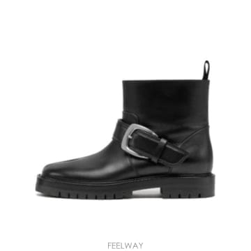 Maison Margiela 26SS �������������� ��Ŭ ���� with tabi �� �ƿ� S58WU0431P3292H8396 TP570426SS �������������� ��Ŭ ���� with tabi �� �ƿ� S58WU0