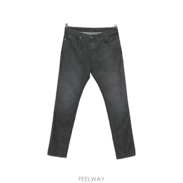 Armani 26SS �������� �Ƹ����� ���� ��ư Jeans EM000121AF22814M8001 TP57461676826SS �������� �Ƹ����� ���� ��ư Jeans EM000121AF22814