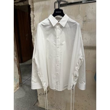 Balenciaga 26SS Balenciaga ȭ��Ʈ ��ư ���� with ���̽� �� details 857835TRM28900026SS Balenciaga ȭ��Ʈ ��ư ���� with ���̽� �� detail