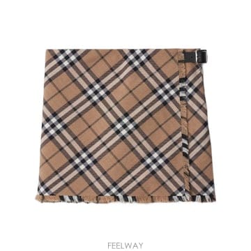Burberry 25SS Burberry ���� ��ĿƮ 80953961 TP57182793225SS Burberry ���� ��ĿƮ 80953961 TP571827932