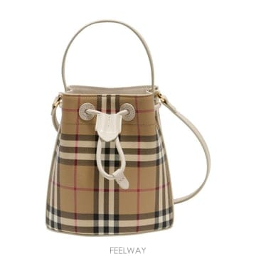 Burberry 26SS Burberry BORSE A SECCHIELLO 8125133B7348 TP57376062426SS Burberry BORSE A SECCHIELLO 8125133B7348 TP573760