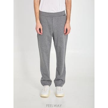 Moncler Moncler Sweatpants with �ΰ� L10918H0000789B5F987 TP571690369Moncler Sweatpants with �ΰ� L10918H0000789B5F987 TP57