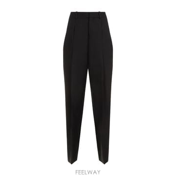 Jacquemus 24FW ��ũ���� Tailored ��  ��ư �� �� blend fabric  High ���̽�Ʈ  243PA124FW ��ũ���� Tailored ��  ��ư �� �� blend fabric  Hi