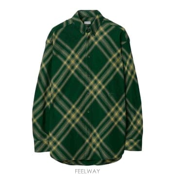 Burberry 24SS Burberry �� Sleeve ��ư üũ ���� 8082500 TP57168986624SS Burberry �� Sleeve ��ư üũ ���� 8082500 TP57168