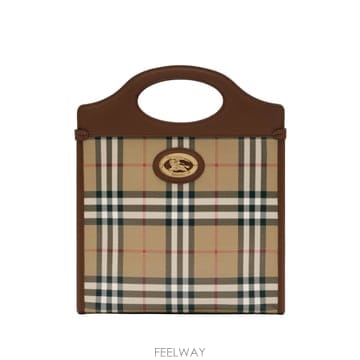 Burberry 26FW Burberry BORSE A MANO 8128442A7026 TP57730472526FW Burberry BORSE A MANO 8128442A7026 TP577304725
