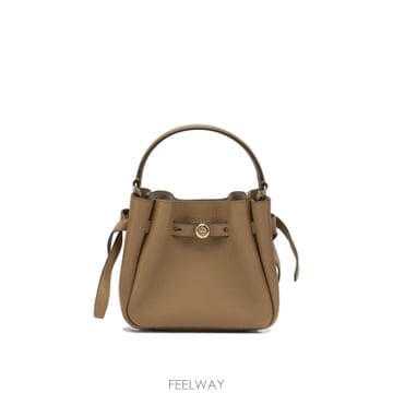 Tory Burch 26FW �丮��ġ ���� Ŭ��ġ 179988227BROWN TP57547445026FW �丮��ġ ���� Ŭ��ġ 179988227BROWN TP575474450