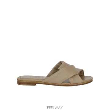 Ferragamo 23SS ����䷹ ��󰡸� SANDALI 760882002 TP57291855023SS ����䷹ ��󰡸� SANDALI 760882002 TP572918550