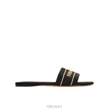 Ferragamo 25FW ����䷹ ��󰡸� ���� ���� 01J740781252 TP57183066125FW ����䷹ ��󰡸� ���� ���� 01J740781252 TP571830