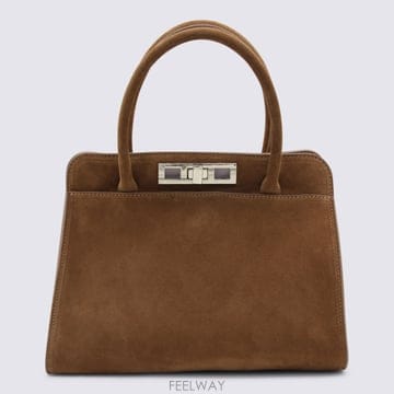 Fabiana Filippi 26SS �ĺ�Ƴ� �ʸ��� ���� Ŭ��ġ BGD266A852M0001268 TP57080297626SS �ĺ�Ƴ� �ʸ��� ���� Ŭ��ġ BGD266A852M0001268 TP