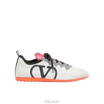 Valentino 25FW Valentino ���� ����Ŀ�� YS0J55XBM9K0 TP57183049025FW Valentino ���� ����Ŀ�� YS0J55XBM9K0 TP571830490