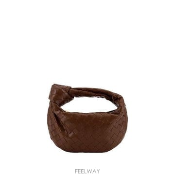 Bottega Veneta 25FW ���װ�����Ÿ ���� Ŭ��ġ 651876VCPP52810NOCCIOLAGOLD TP57730073925FW ���װ�����Ÿ ���� Ŭ��ġ 651876VCPP52810NOCCIOLAG
