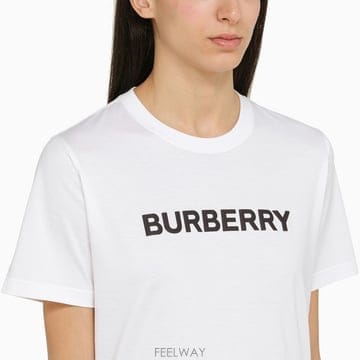 Burberry Burberry �ΰ� ��ư t ���� 8080325148164A1464 TP575475846Burberry �ΰ� ��ư t ���� 8080325148164A1464 TP5754758