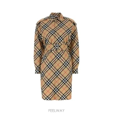 Burberry 26SS Burberry ABITI 8086610B9368 TP57547574426SS Burberry ABITI 8086610B9368 TP575475744