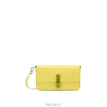 Furla 26SS FURLA IRIDE S WB01826ARE0004490S TP57703033626SS FURLA IRIDE S WB01826ARE0004490S TP577030336