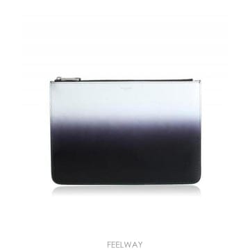 Givenchy 23FW Givenchy ���� Ŭ��ġ BB600GB00W004 TP57890425123FW Givenchy ���� Ŭ��ġ BB600GB00W004 TP578904251