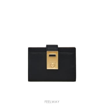 Ferragamo 25SS ����䷹ ��󰡸� ���� �з� 220552770880 TP57211707425SS ����䷹ ��󰡸� ���� �з� 220552770880 TP572117