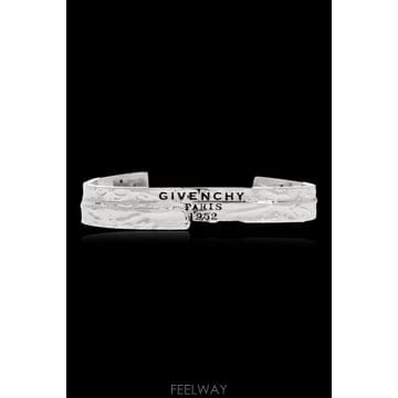 Givenchy 26SS Givenchy �극�̽��� with engraved �ΰ� BF20JVF003723 TP573860226SS Givenchy �극�̽��� with engraved �ΰ� BF20JVF003