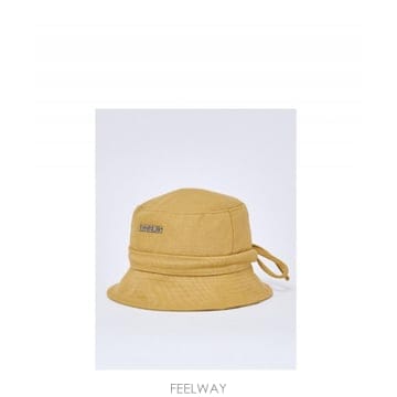 Jacquemus 23SS ��ũ���� Le Bob Gadjo ����� 223AC0015012150 TP57850438023SS ��ũ���� Le Bob Gadjo ����� 223AC0015012150 TP57
