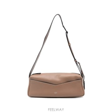 Max Mara 26SS �������� ���� Ŭ��ġ 2614511141600006 TP57746592026SS �������� ���� Ŭ��ġ 2614511141600006 TP577465920
