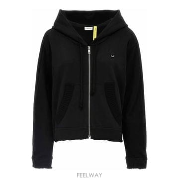 Moncler 25SS Moncler Moncler X Willow Smith �ĵ�Ƽ J209T8G00001899WC99925SS Moncler Moncler X Willow Smith �ĵ�Ƽ J209T8G0000