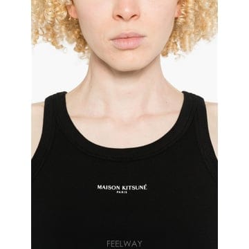 Maison Kitsune 26SS Maison Kitsune �ΰ� ��ư ��ũ ž QW00600KA0033P199 TP57268186726SS Maison Kitsune �ΰ� ��ư ��ũ ž QW00600KA0033P19