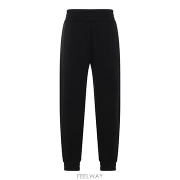 Moncler 24SS Moncler �ΰ� embossed ������ trousers J10938H00005809KR999 T24SS Moncler �ΰ� embossed ������ trousers J10938H0000