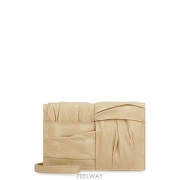 Bottega Veneta 23SS ���װ�����Ÿ ���װ�����Ÿ �з�   ī�� Ȧ�� 731243V2PI19796 TP57789334823SS ���װ�����Ÿ ���װ�����Ÿ �з�   ī�� Ȧ�� 731243