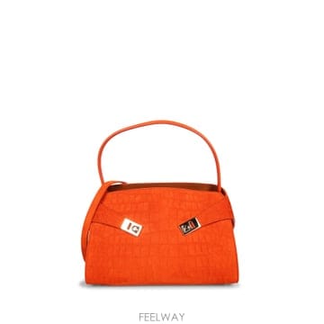 Ferragamo 26SS ����䷹ ��󰡸� Structured design  Crocodile pattern  Shiny m26SS ����䷹ ��󰡸� Structured design  Crocodile pa