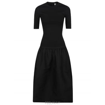 Toteme 26SS Toteme ���� �巹�� 261WRD0279FB0567001 TP57880805826SS Toteme ���� �巹�� 261WRD0279FB0567001 TP57880805