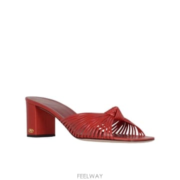 Valentino 26SS Valentino ���� ���� WS0PJ7ZICRDU TP57635548126SS Valentino ���� ���� WS0PJ7ZICRDU TP576355481