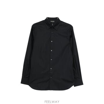 Armani 26SS �������� �Ƹ����� �ΰ� ��ư ���� EM001537AF18123FB319 TP57052251626SS �������� �Ƹ����� �ΰ� ��ư ���� EM001537AF18123F