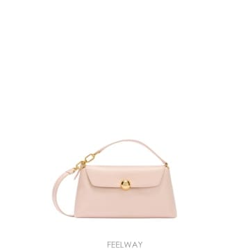Furla 26SS FURLA ����Ʈ ��ũ ����  Flap closure with ����� button  Chain ��26SS FURLA ����Ʈ ��ũ ����  Flap closure with ����� 