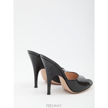 Gianvito Rossi 26SS ���Ⱥ���ξ� Sofia �� G1016111RICBLACK TP57729206726SS ���Ⱥ���ξ� Sofia �� G1016111RICBLACK TP57729206