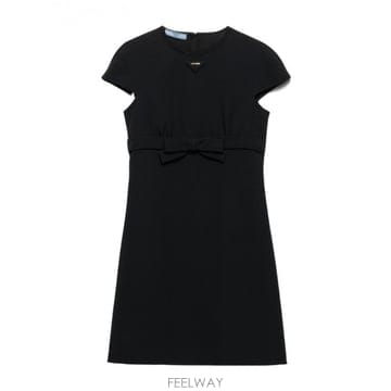 PRADA 25FW ����� ���� �巹�� P3O49155LSOOOF0002 TP57840323025FW ����� ���� �巹�� P3O49155LSOOOF0002 TP578403230