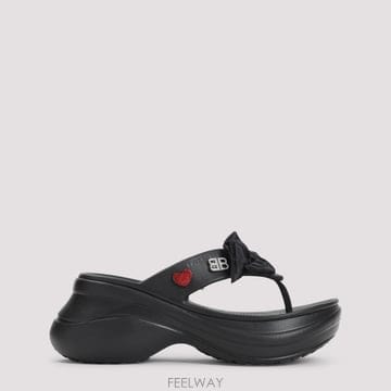 Balenciaga 26SS Balenciaga TONG CROCS 825201W0FP41180 TP57663722626SS Balenciaga TONG CROCS 825201W0FP41180 TP576637226