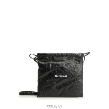 Balenciaga 26SS Balenciaga BORSE A SPALLA 8471092ABH61090 TP57841131126SS Balenciaga BORSE A SPALLA 8471092ABH61090 TP57841