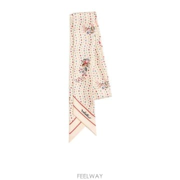Valentino 26SS Valentino ���� ��ī�� WE6017GEGZC9 TP57880518426SS Valentino ���� ��ī�� WE6017GEGZC9 TP578805184
